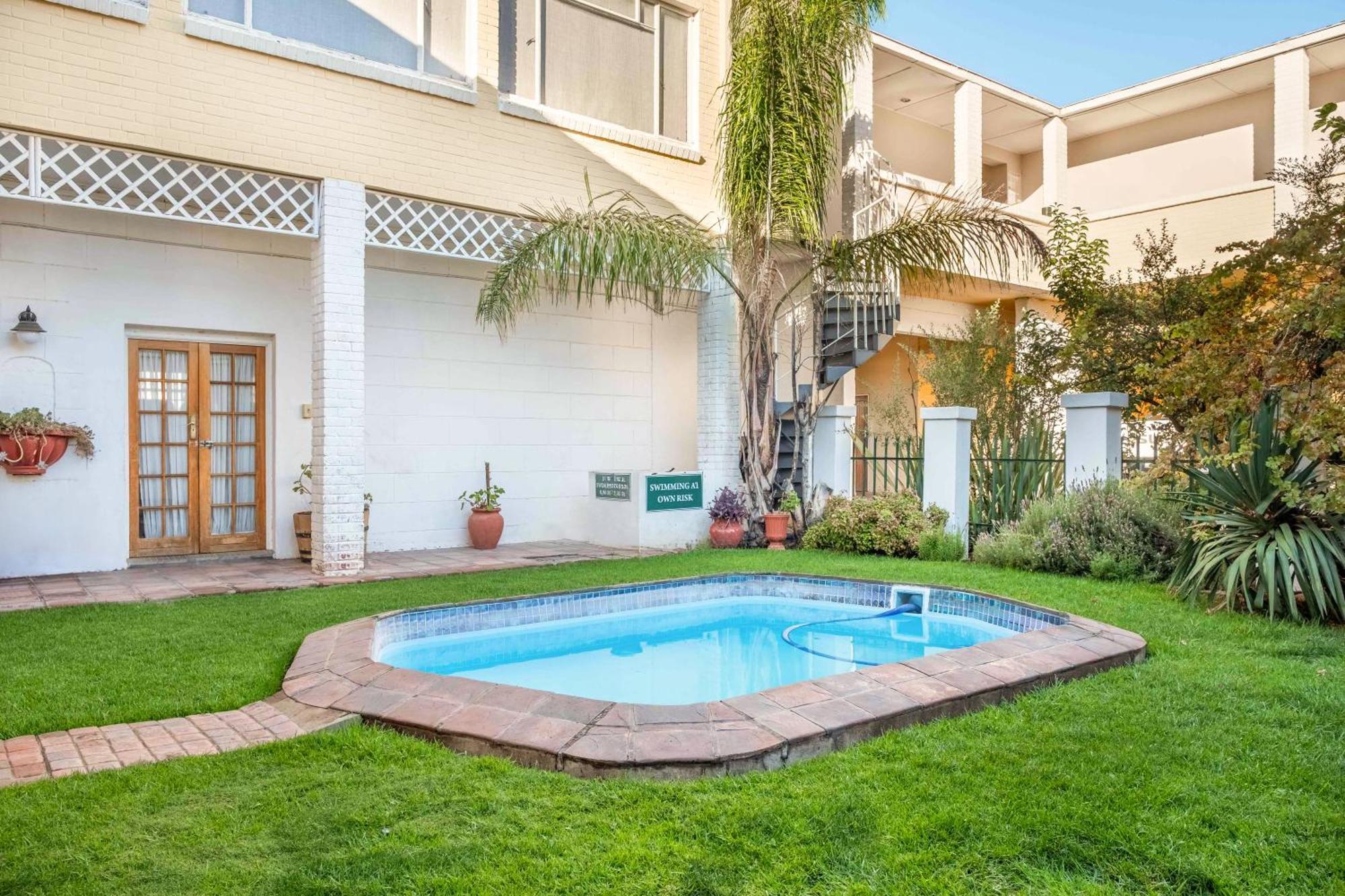 Karoo Country Inn Middelburg  Exterior foto
